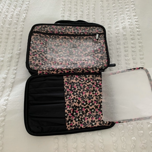 Vera Bradley Makeup Bag BNWOT - Picture 3 of 13